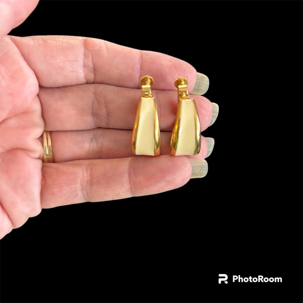 Napier Gold-Tone Drop Earrings Cream Enamel Inlay Screw-Back Closure